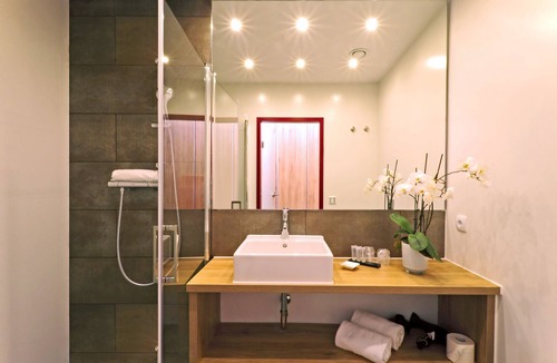 Niederzwehren Hotel | Hotel Crede garni