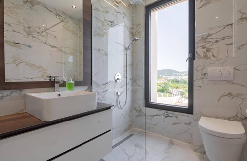 Dobra Voda Hotel | Hotel D'iman