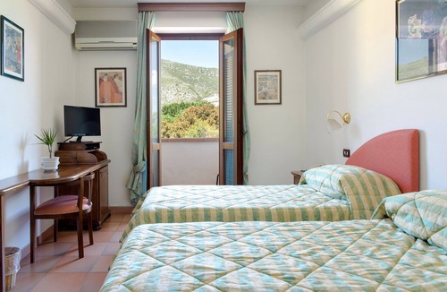 Santa Maria del Giudice Hotel | Hotel Da Carlos