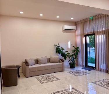 Sud-Est House | Hotel DAMAD