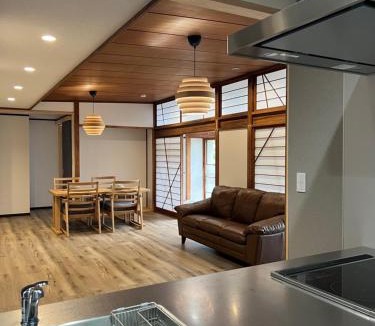 Shuzenji House | HOTEL DanDan