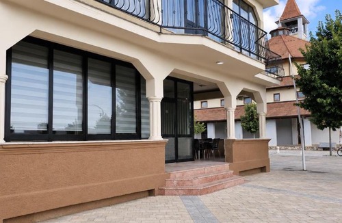 Sakës Hotel | Hotel Danja
