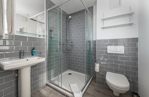 Aldingen Hotel | Hotel Das Q