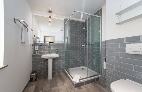 Aldingen Hotel | Hotel Das Q