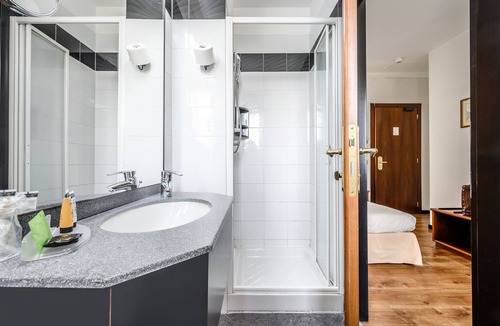 Buon Pastore-Sant'Agnese-San Damaso Hotel | Hotel Daunia