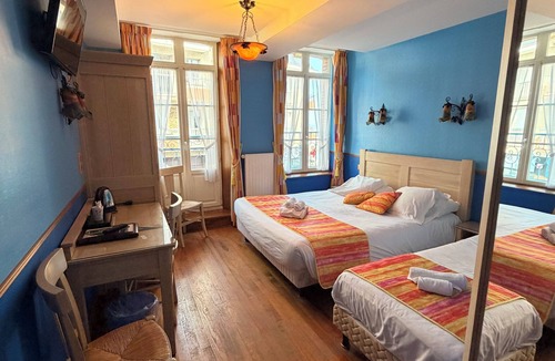 Le Treport Hotel | Hotel De Calais