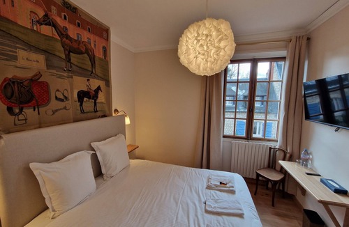 Longpont Hotel | Hotel De L'Abbaye