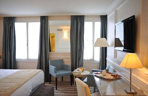 Saint-Thomas-d'Aquin Hotel | Hotel De L'Universite
