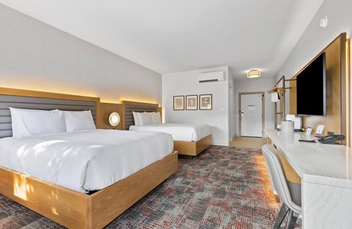 Zion National Park South Entrance Cabin | Hotel De Novo Springdale, Tapestry Collection by Hilton