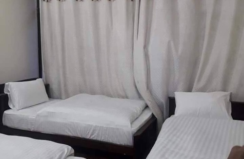 Dhirkot Hotel | Hotel Deewan-e-Aziz International