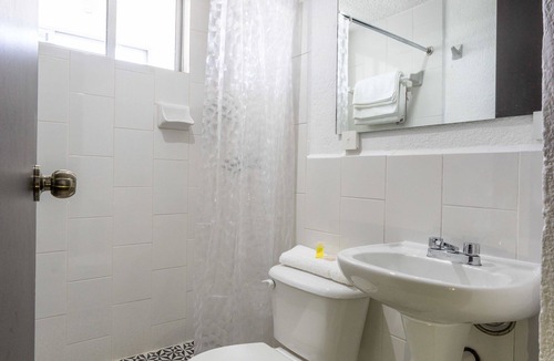 CIVAC Hotel | Hotel Delf-inn