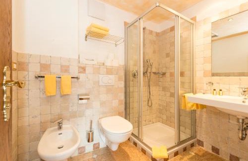 Valdaora di Mezzo Hotel | Hotel Der Tharerwirt