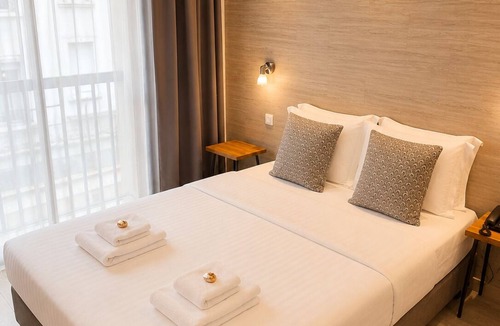 Aix-les-Bains City Center Hotel | Hotel des 4 Soleils