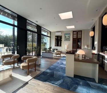 Aix-les-Bains City Center Hotel | Hotel des Eaux