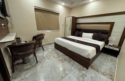 Haridwar Hotel | Hotel Dev Rishi By T And M Hotels