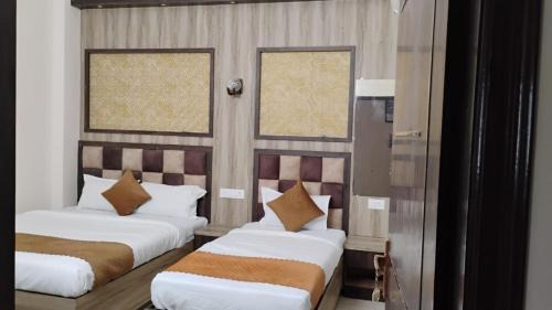 Mahmoorganj Bed & Breakfast | HOTEL Dev Vanshi Palace