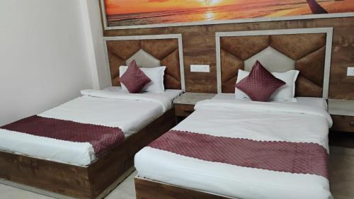 Mahmoorganj Bed & Breakfast | HOTEL Dev Vanshi Palace