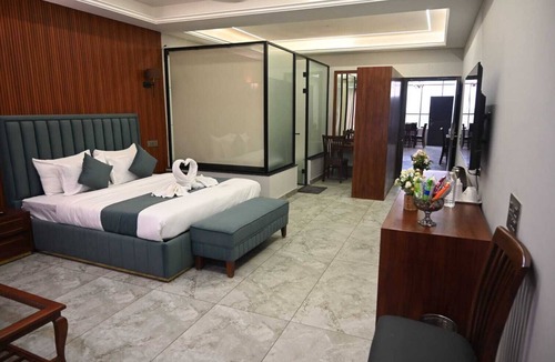 Bathinda Hotel | Hotel Devaan