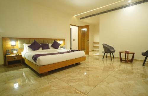 Chittilapilly Hotel | Hotel Devalokam