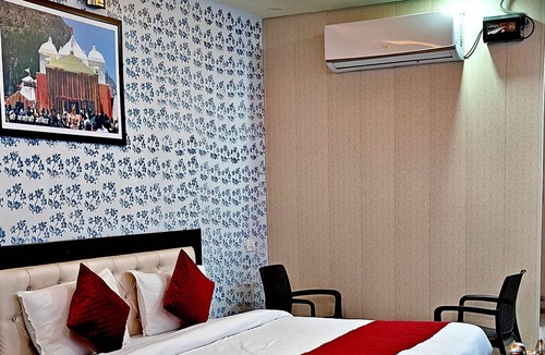 Rishikesh Hotel | Hotel Devbhoomi Inn
