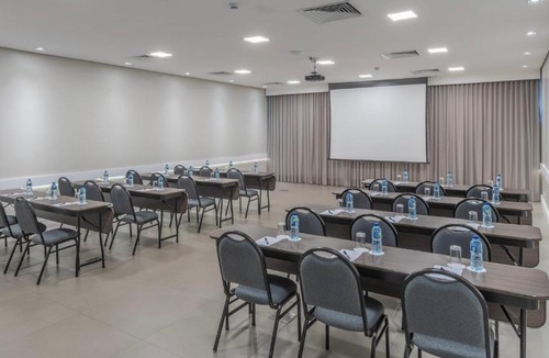 Da Goiabeira Hotel | Hotel Deville Prime Cuiabá