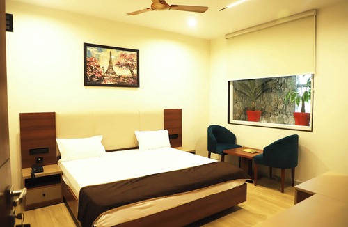 Gorakhpur Hotel | Hotel Devki Inn