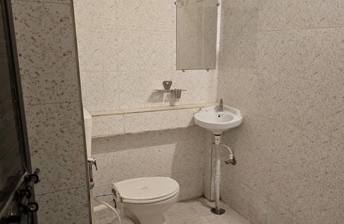 Ambikapur Hotel | Hotel Devraj