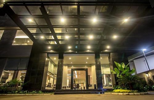 Senayan Hotel | Hotel Diradja