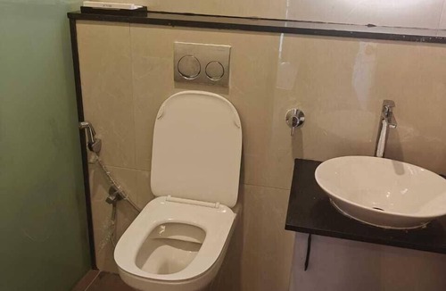 Kuvempu Nagara Hotel | Hotel Diyanvi