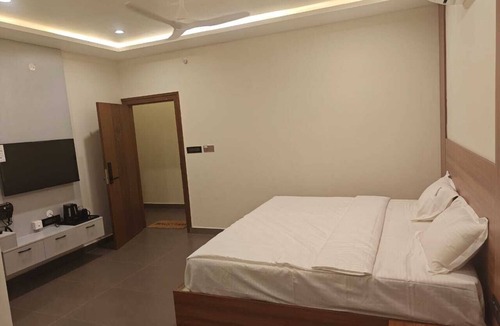 Kuvempu Nagara Hotel | Hotel Diyanvi