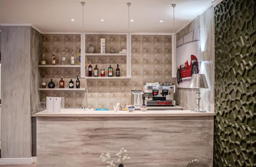 San Faustino-Madonnina-Quattroville Hotel | Hotel Donatello