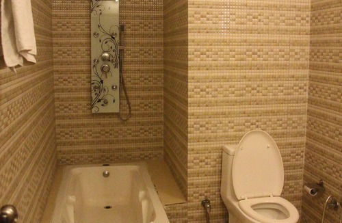 Bahadrabad Hotel | Hotel Dream Land