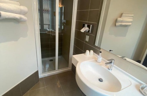 Cherbourg-en-Cotentin Hotel | Hotel du Louvre