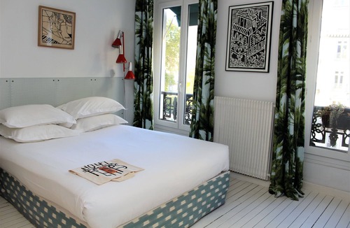 Quartier de Rochechouart Hotel | Hotel du Temps Paris