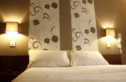 Saint-Cere Hotel | Hotel Du Touring