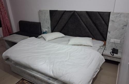 Katra House | Hotel Dubeyinn