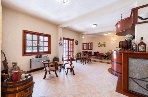Podmaine Hotel | Hotel Dubrava
