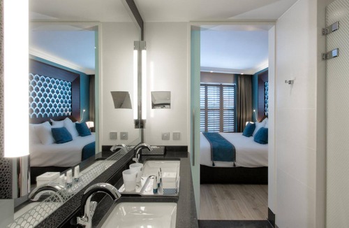 Roermond Hotel | Hotel Dux