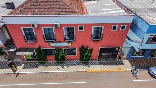 Maximiliano de Almeida Hotel | Hotel e restaurante Camicia