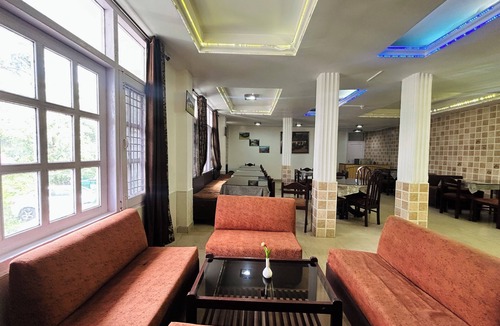 Dalhousie Hotel | Hotel Eagle Nest Central Heated