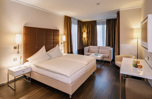Bietigheim-Bissingen Hotel | Hotel Eberhards am Wasser