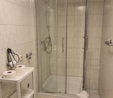 Karlstadt Hotel | Hotel Eisenbahn - Peruanisches Restaurant - Zentral in Karlstadt-Fahrradfahrer- und Familienfreundlich