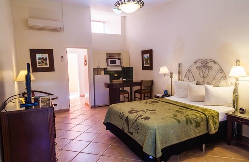 Managua Hotel | Hotel El Almendro