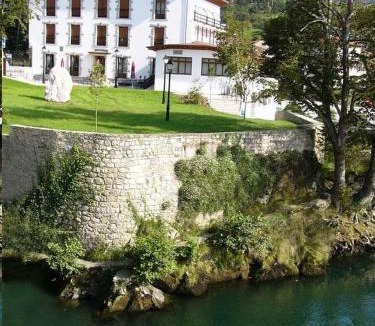 Panes Hotel | Hotel El Tilo