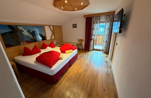 San Martin de Tor Apartment | Hotel Elisabeth Panorama
