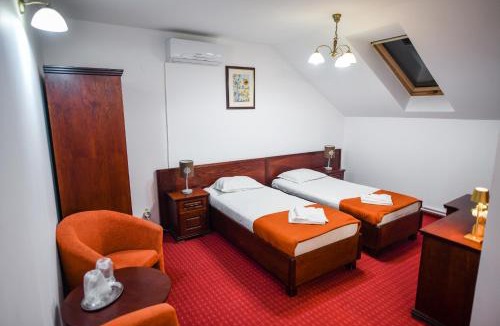 Dej Hotel | Hotel Elyon Dej