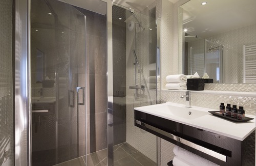 Madeleine Hotel | Hotel Elysees 8