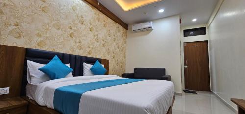 GIDC Hotel | Hotel Empire