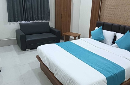 GIDC Hotel | Hotel Empire