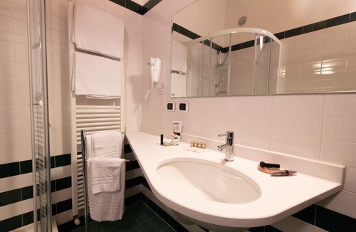 Sutrio Hotel | Hotel Enzo Moro